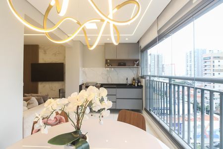 Varanda  de apartamento para alugar com 2 quartos, 68m² em Vila Zilda, São Paulo