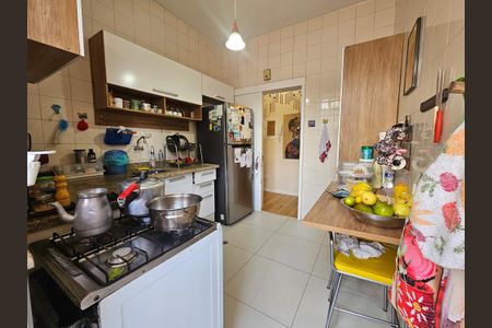 Apartamento para alugar com 98m², 3 quartos e 1 vaga Apartamento para alugar com 98m², 3 quartos e 1 vagaCozinha