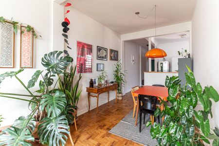 Apartamento à venda com 94m², 2 quartos e sem vaga Apartamento à venda com 94m², 2 quartos e sem vagaSala