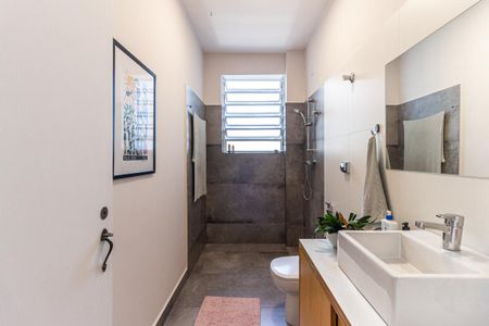 Apartamento à venda com 94m², 2 quartos e sem vaga Apartamento à venda com 94m², 2 quartos e sem vagaBanheiro