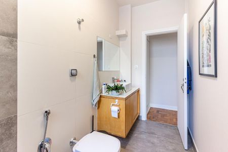 Apartamento à venda com 94m², 2 quartos e sem vaga Apartamento à venda com 94m², 2 quartos e sem vagaBanheiro