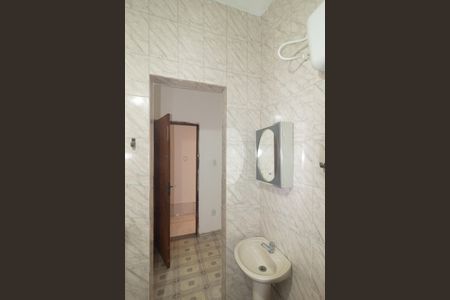Casa de condomínio para alugar com 120m², 2 quartos e 1 vaga Casa de condomínio para alugar com 120m², 2 quartos e 1 vagaBanheiro da Suíte