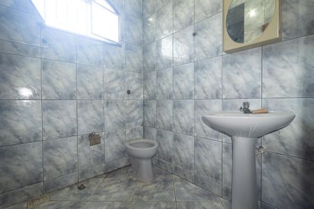 Casa de condomínio para alugar com 120m², 2 quartos e 1 vaga Casa de condomínio para alugar com 120m², 2 quartos e 1 vagaBanheiro Social