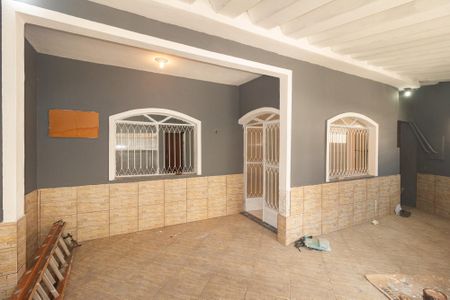 Casa de condomínio para alugar com 120m², 2 quartos e 1 vaga Casa de condomínio para alugar com 120m², 2 quartos e 1 vagaVaranda