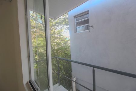 Casa para alugar com 53m², 2 quartos e 1 vaga Casa para alugar com 53m², 2 quartos e 1 vagaVista