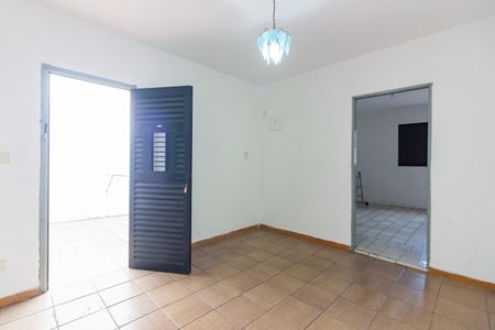 Sala  de casa à venda com 2 quartos, 140m² em São Pedro, Osasco
