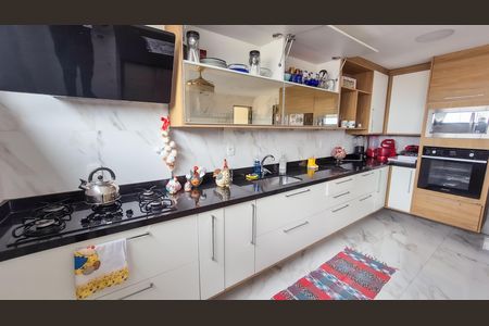 Apartamento para alugar com 660m², 4 quartos e 2 vagas Apartamento para alugar com 660m², 4 quartos e 2 vagasCozinha