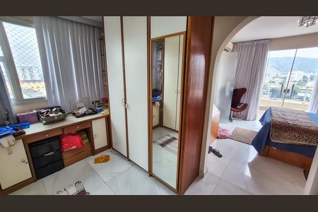 Apartamento para alugar com 660m², 4 quartos e 2 vagas Apartamento para alugar com 660m², 4 quartos e 2 vagasCloset da Suíte 2