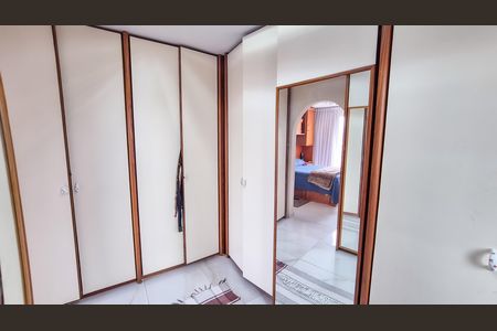 Apartamento para alugar com 660m², 4 quartos e 2 vagas Apartamento para alugar com 660m², 4 quartos e 2 vagasCloset da Suíte 2