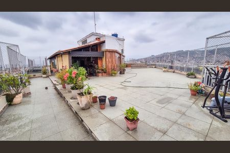 Apartamento para alugar com 660m², 4 quartos e 2 vagas Apartamento para alugar com 660m², 4 quartos e 2 vagasVista ampla da cobertura