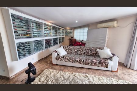 Sala  - 1 de apartamento à venda com 4 quartos, 660m² em Olaria, Rio de Janeiro