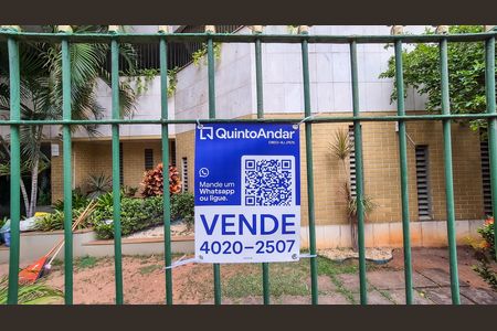 Apartamento para alugar com 660m², 4 quartos e 2 vagas Apartamento para alugar com 660m², 4 quartos e 2 vagasPlaquinha