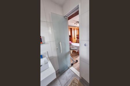 Apartamento para alugar com 660m², 4 quartos e 2 vagas Apartamento para alugar com 660m², 4 quartos e 2 vagasBanheiro da Suíte