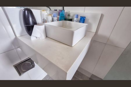 Apartamento para alugar com 660m², 4 quartos e 2 vagas Apartamento para alugar com 660m², 4 quartos e 2 vagasBanheiro da Suíte