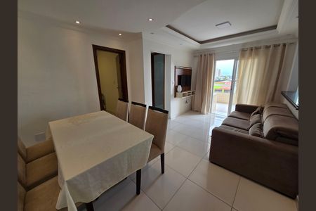 Sala de apartamento para alugar com 2 quartos, 77m² em Vila Tupi, Praia Grande