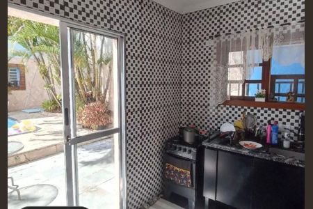 Casa de condomínio para alugar com 340m², 3 quartos e 4 vagas Casa de condomínio para alugar com 340m², 3 quartos e 4 vagasCozinha