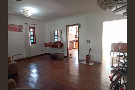 Casa de condomínio para alugar com 340m², 3 quartos e 4 vagas Casa de condomínio para alugar com 340m², 3 quartos e 4 vagasSala