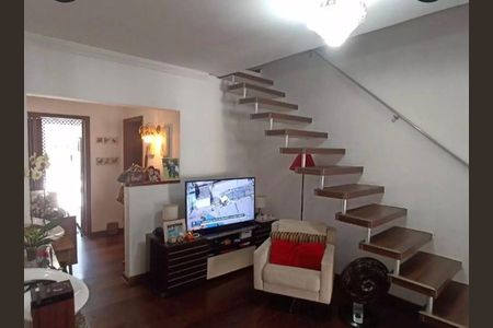 Sala de casa de condomínio para alugar com 3 quartos, 340m² em Jardim Belizário, Cotia
