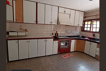 Casa de condomínio para alugar com 340m², 3 quartos e 4 vagas Casa de condomínio para alugar com 340m², 3 quartos e 4 vagasCozinha