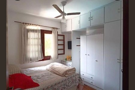 Casa de condomínio para alugar com 340m², 3 quartos e 4 vagas Casa de condomínio para alugar com 340m², 3 quartos e 4 vagasQuarto
