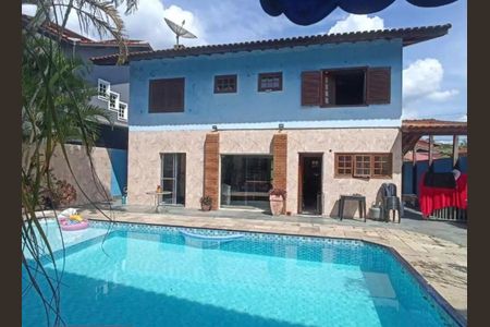 Casa de condomínio para alugar com 340m², 3 quartos e 4 vagas Casa de condomínio para alugar com 340m², 3 quartos e 4 vagasÁrea externa