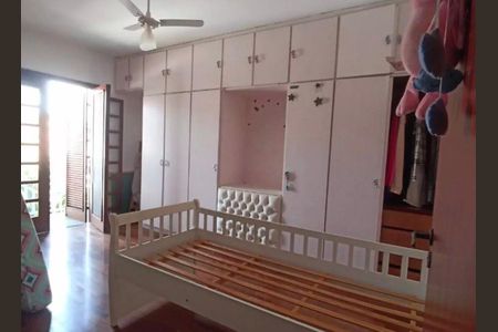 Casa de condomínio para alugar com 340m², 3 quartos e 4 vagas Casa de condomínio para alugar com 340m², 3 quartos e 4 vagasQuarto