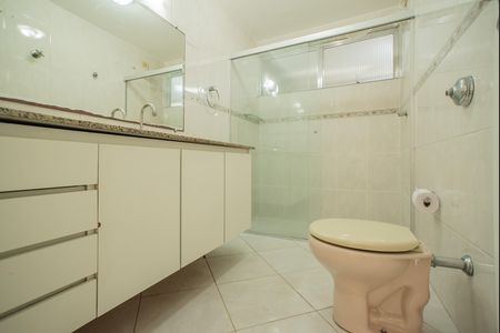 Apartamento à venda com 96m², 3 quartos e sem vaga Apartamento à venda com 96m², 3 quartos e sem vagaBanheiro
