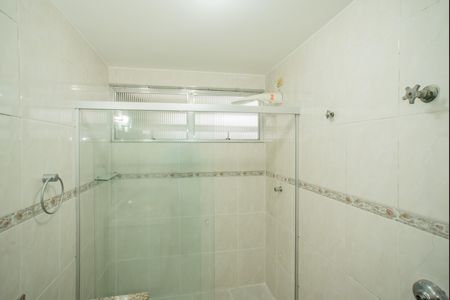 Apartamento à venda com 96m², 3 quartos e sem vaga Apartamento à venda com 96m², 3 quartos e sem vagaBanheiro