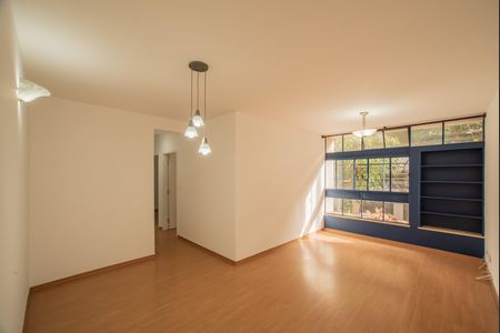 Apartamento à venda com 96m², 3 quartos e sem vaga Apartamento à venda com 96m², 3 quartos e sem vagaSala