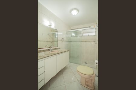 Apartamento à venda com 96m², 3 quartos e sem vaga Apartamento à venda com 96m², 3 quartos e sem vagaBanheiro