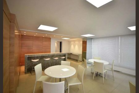 Apartamento à venda com 40m², 2 quartos e 1 vaga Apartamento à venda com 40m², 2 quartos e 1 vagaSalão de festas