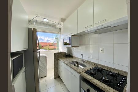 Cozinha de apartamento à venda com 2 quartos, 40m² em Parque das Industrias, Betim
