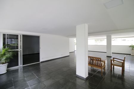 Apartamento para alugar com 82m², 3 quartos e 1 vagaÁrea comum - Salão de festas