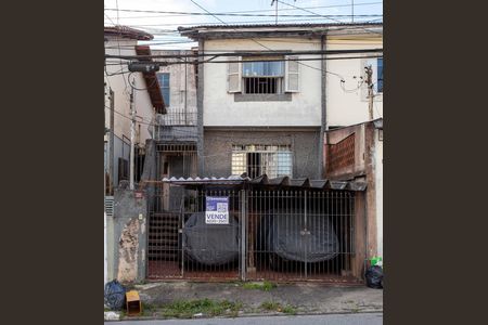 Casa à venda com 121m², 3 quartos e 2 vagasFachada