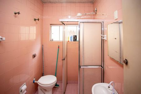 Casa à venda com 121m², 3 quartos e 2 vagasBanheiro 1