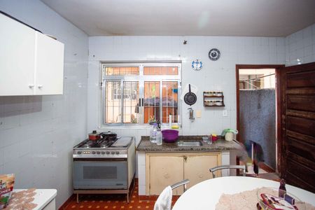 Casa à venda com 121m², 3 quartos e 2 vagasCozinha