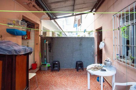 Casa à venda com 121m², 3 quartos e 2 vagasQuintal