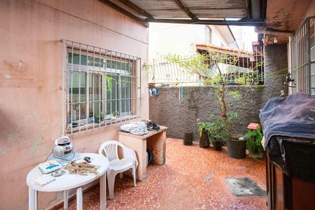 Casa à venda com 121m², 3 quartos e 2 vagasQuintal