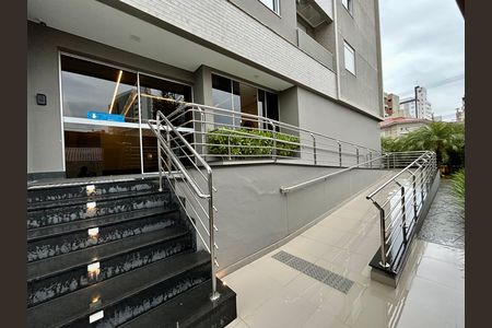 Apartamento para alugar com 71m², 2 quartos e 1 vaga Apartamento para alugar com 71m², 2 quartos e 1 vagaHall social