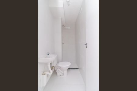 Apartamento para alugar com 33m², 2 quartos e sem vaga Apartamento para alugar com 33m², 2 quartos e sem vagaBanheiro