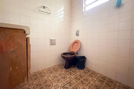 Casa para alugar com 120m², 3 quartos e 3 vagasBanheiro da Suíte