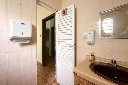 Casa para alugar com 120m², 3 quartos e 3 vagasBanheiro da Suíte