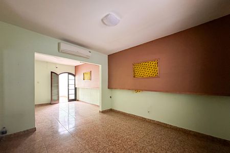 Casa para alugar com 120m², 3 quartos e 3 vagasQuarto