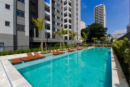 Apartamento à venda com 89m², 2 quartos e 2 vagas Apartamento à venda com 89m², 2 quartos e 2 vagasÁrea comum - Piscina