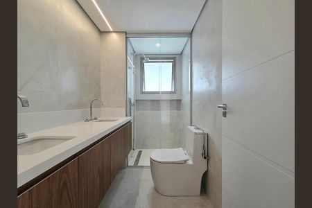 Apartamento para alugar com 150m², 3 quartos e 2 vagas Apartamento para alugar com 150m², 3 quartos e 2 vagasBanheiro da Suíte 1