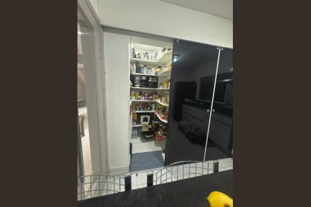 Casa de condomínio para alugar com 360m², 4 quartos e 4 vagas Casa de condomínio para alugar com 360m², 4 quartos e 4 vagasCozinha