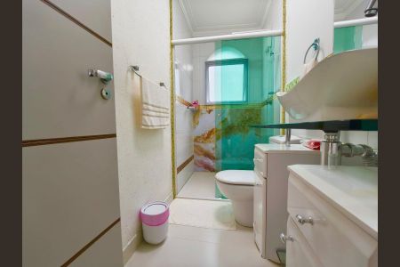 Casa de condomínio para alugar com 360m², 4 quartos e 4 vagas Casa de condomínio para alugar com 360m², 4 quartos e 4 vagasBanheiro