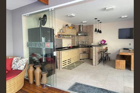 Casa de condomínio para alugar com 360m², 4 quartos e 4 vagas Casa de condomínio para alugar com 360m², 4 quartos e 4 vagasÁrea externa