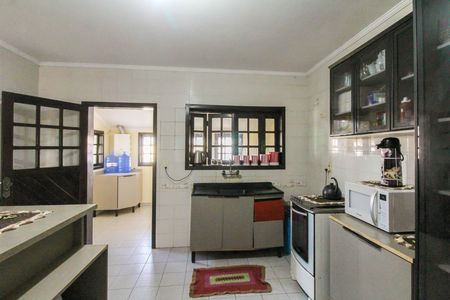 Casa à venda com 260m², 6 quartos e 3 vagas Casa à venda com 260m², 6 quartos e 3 vagasCozinha