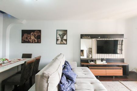 Casa à venda com 260m², 6 quartos e 3 vagas Casa à venda com 260m², 6 quartos e 3 vagasSala